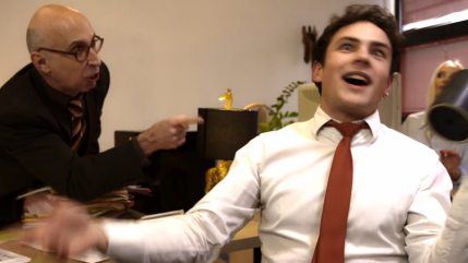 Simony envoie une "Technofrappe"