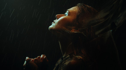 SKIA plus mélancolique que jamais dans "Résurrection" SKIA plus mélancolique que jamais dans "Résurrection"