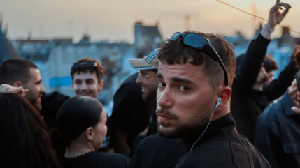 Sto envoie le double clip "Kymco/Dans nos yeux"