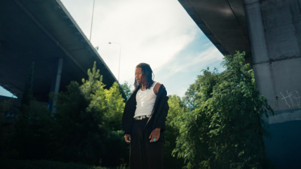 Swing est de retour avec "Maladresse"