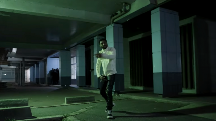 Take a Mic poursuit sa série avec "No Skip 2"