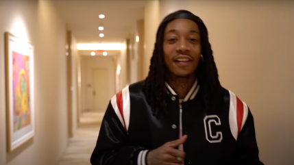 Wiz Khalifa invite Snoop Dogg sur "Don't Text Don't Call" Wiz Khalifa invite Snoop Dogg sur "Don't Text Don't Call"