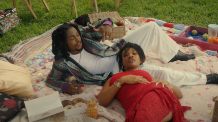 Yarden dévoile le clip de l'envoûtant "Wait"