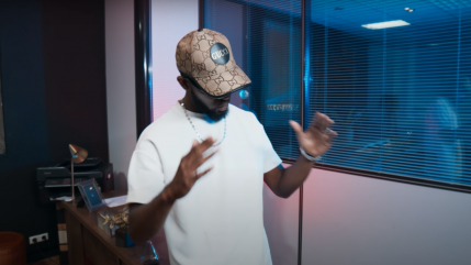 Yoshii balance "Uzi Noir"