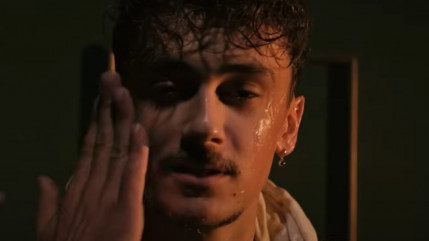 Younsss parle d'amour dans "Etincelle" Younsss parle d'amour dans "Etincelle"