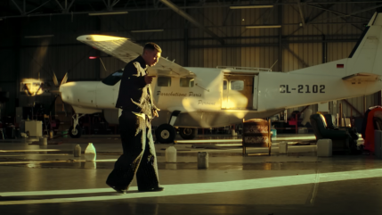 Youssef Swatt's dans la zone de "Turbulences" Youssef Swatt's dans la zone de "Turbulences"